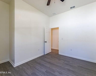 8119 Siskin Avenue - Photo Thumbnail 10