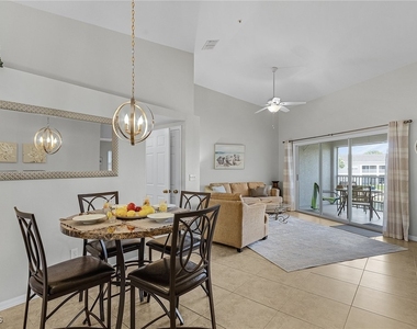 12131 Summergate Circle - Photo Thumbnail 13