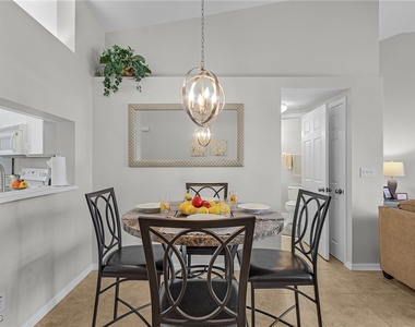 12131 Summergate Circle - Photo Thumbnail 12