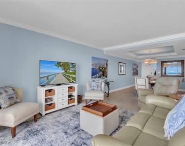 3443 Gulf Shore Boulevard N - Photo Thumbnail 3