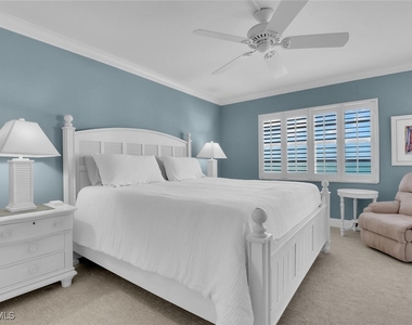 3443 Gulf Shore Boulevard N - Photo Thumbnail 12
