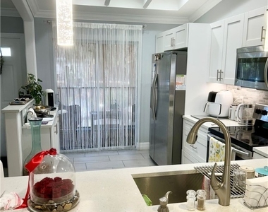 4021 Ice Castle Way - Photo Thumbnail 5