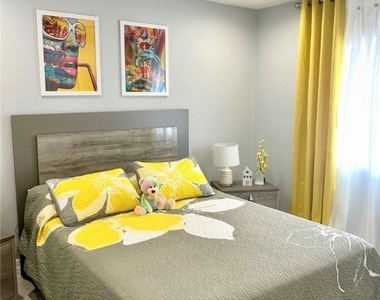 4021 Ice Castle Way - Photo Thumbnail 9