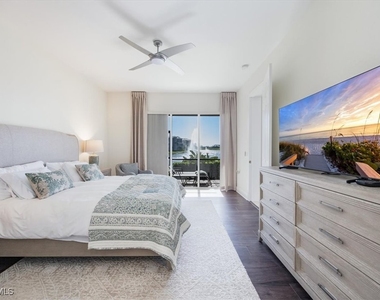 730 Regency Reserve Circle - Photo Thumbnail 8