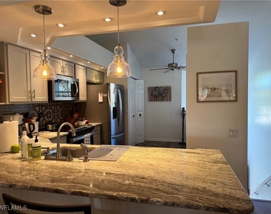 13611 Worthington Way - Photo Thumbnail 4