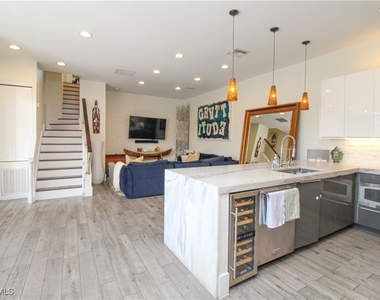 647 110th Avenue N - Photo Thumbnail 41