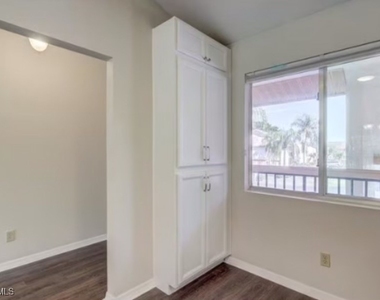 13130 White Marsh Lane - Photo Thumbnail 5
