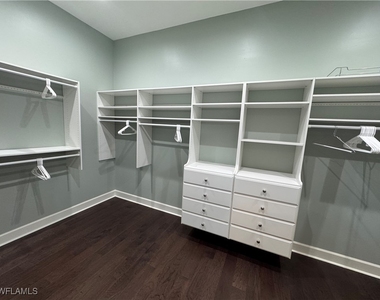9470 Galliano Terrace - Photo Thumbnail 36