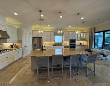 9470 Galliano Terrace - Photo Thumbnail 12