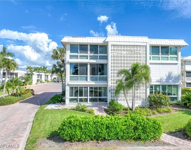 2100 Gulf Shore Boulevard N - Photo Thumbnail 21