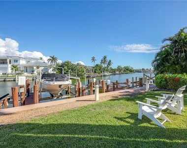 2100 Gulf Shore Boulevard N - Photo Thumbnail 27
