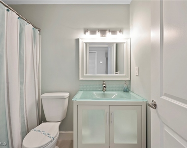 2100 Gulf Shore Boulevard N - Photo Thumbnail 20