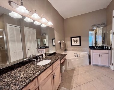 190 Shadroe Cove Circle - Photo Thumbnail 7