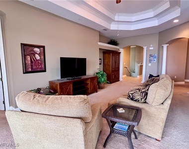 190 Shadroe Cove Circle - Photo Thumbnail 3