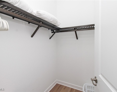3123 Heather Glen Court - Photo Thumbnail 32