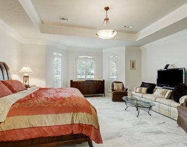 13703 Lakeshore Way Cove - Photo Thumbnail 29