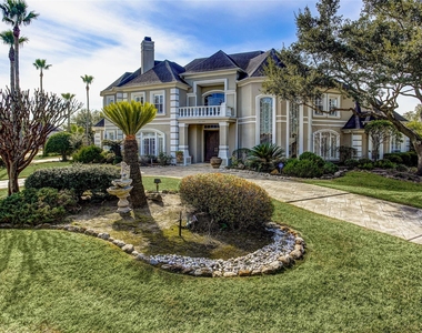 13703 Lakeshore Way Cove - Photo Thumbnail 2