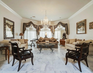 13703 Lakeshore Way Cove - Photo Thumbnail 9