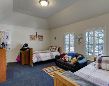 13703 Lakeshore Way Cove - Photo Thumbnail 32