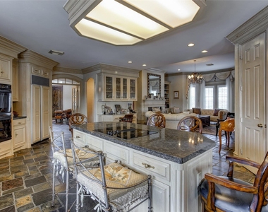 13703 Lakeshore Way Cove - Photo Thumbnail 21