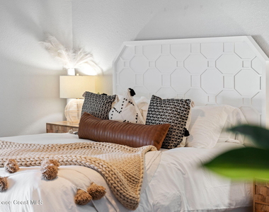 1493 S Atlantic Avenue - Photo Thumbnail 4