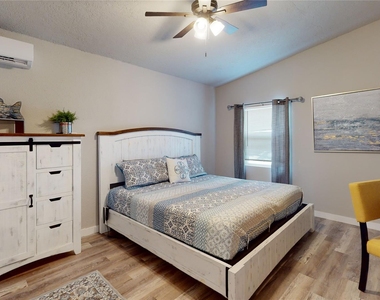 4507 W Bayshore Drive - Photo Thumbnail 8