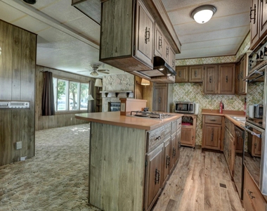 2746 Shady Creek Lane - Photo Thumbnail 5
