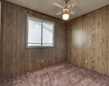 2746 Shady Creek Lane - Photo Thumbnail 11