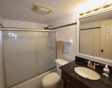 1571 S Atlantic Avenue - Photo Thumbnail 8