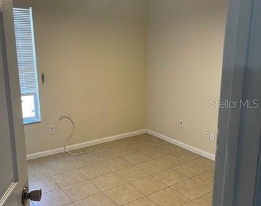 38 Pine Hurst Lane - Photo Thumbnail 8