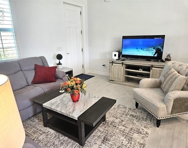 2172 Peasley Street - Photo Thumbnail 7