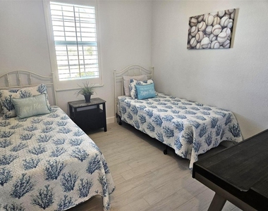 2172 Peasley Street - Photo Thumbnail 34
