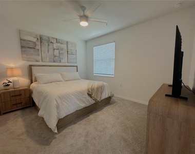 14201 Heritage Landing Boulevard - Photo Thumbnail 10