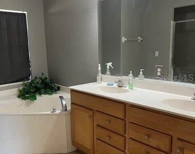 2447 Jarvis Street - Photo Thumbnail 13