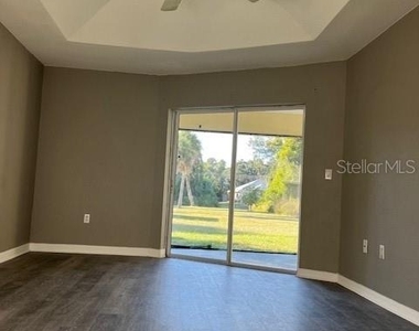 2447 Jarvis Street - Photo Thumbnail 10