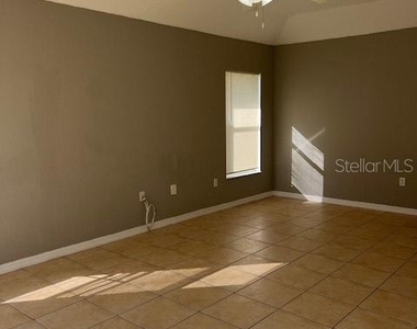 2447 Jarvis Street - Photo Thumbnail 8