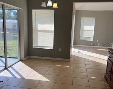 2447 Jarvis Street - Photo Thumbnail 7