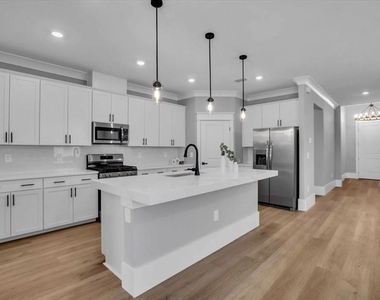 15018 Oxford Grey Drive - Photo Thumbnail 2