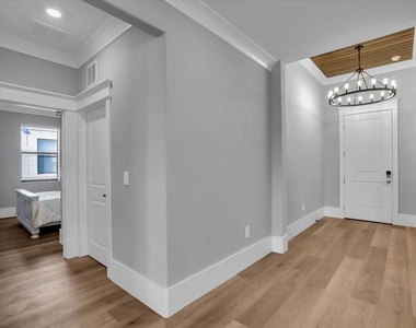 15018 Oxford Grey Drive - Photo Thumbnail 10