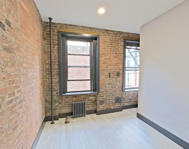 2154 2nd Avenue - Photo Thumbnail 4