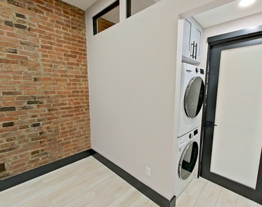 2154 2nd Avenue - Photo Thumbnail 2
