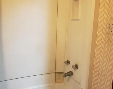 1120 Swissvale Ave - Photo Thumbnail 9