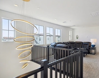 9031 Coastal Oaks Street - Photo Thumbnail 13
