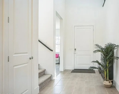 9031 Coastal Oaks Street - Photo Thumbnail 3