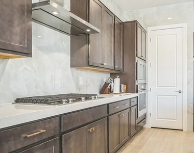 9031 Coastal Oaks Street - Photo Thumbnail 10