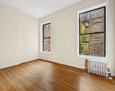 West 72nd Street - Photo Thumbnail 1