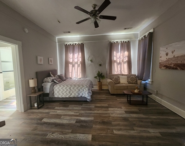 917 Oakview Avenue - Photo Thumbnail 7