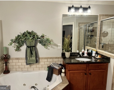 2249 Ewell Park Drive - Photo Thumbnail 17