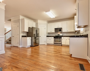 2249 Ewell Park Drive - Photo Thumbnail 7