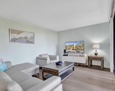 955 Dotterel Road - Photo Thumbnail 21